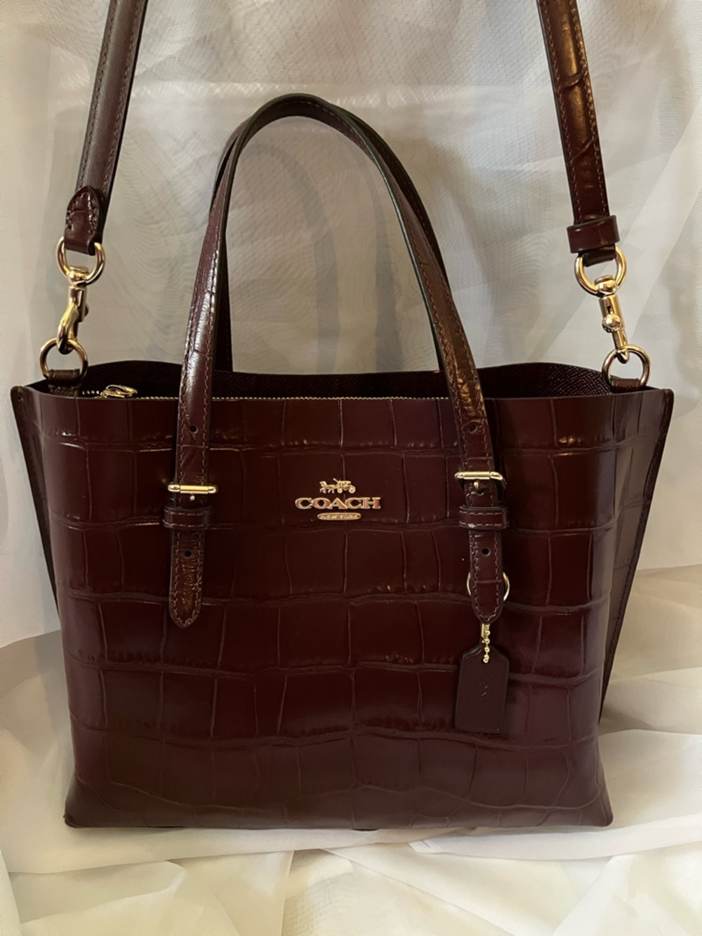 Mollie 25 Tote Crocodile Embossed Dark Wine